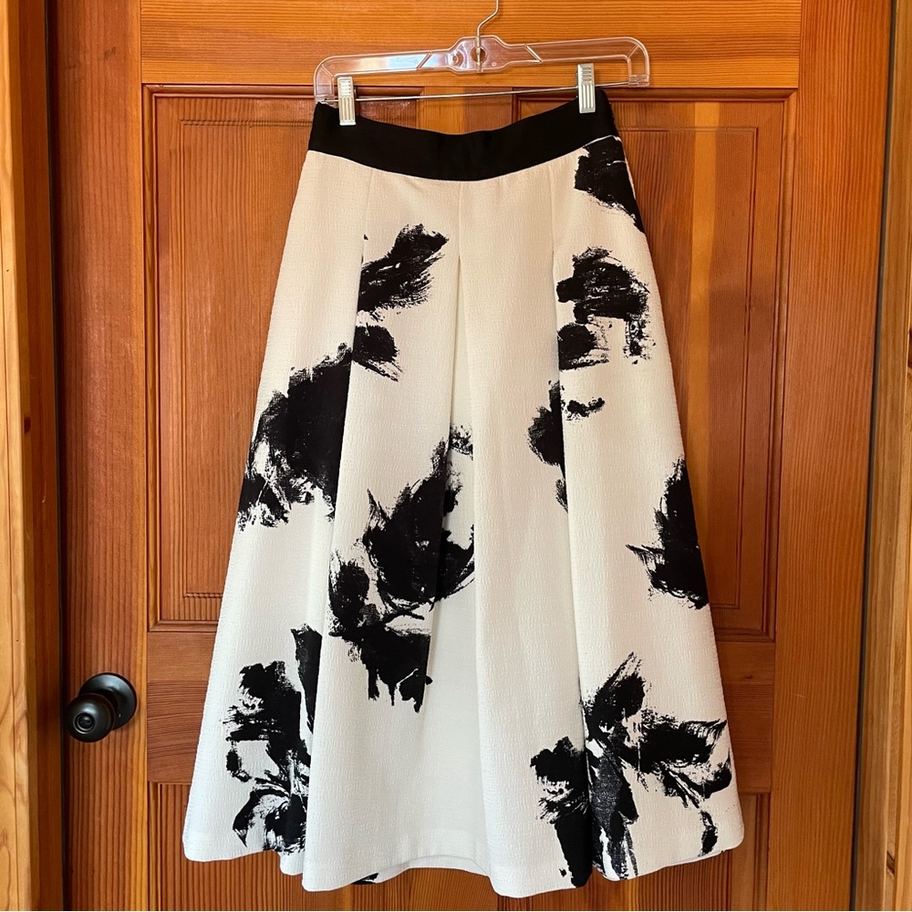 White House Black Market Floral Print Full Skirt